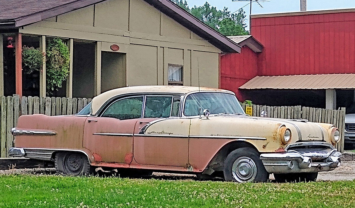 Nearly camouflaged by its earth tone surroundings, this once-proud Pontiac, dressed out in Sun Beige over Sandalwood Tan, made a near picture perfect image, suitable for a calendar page.